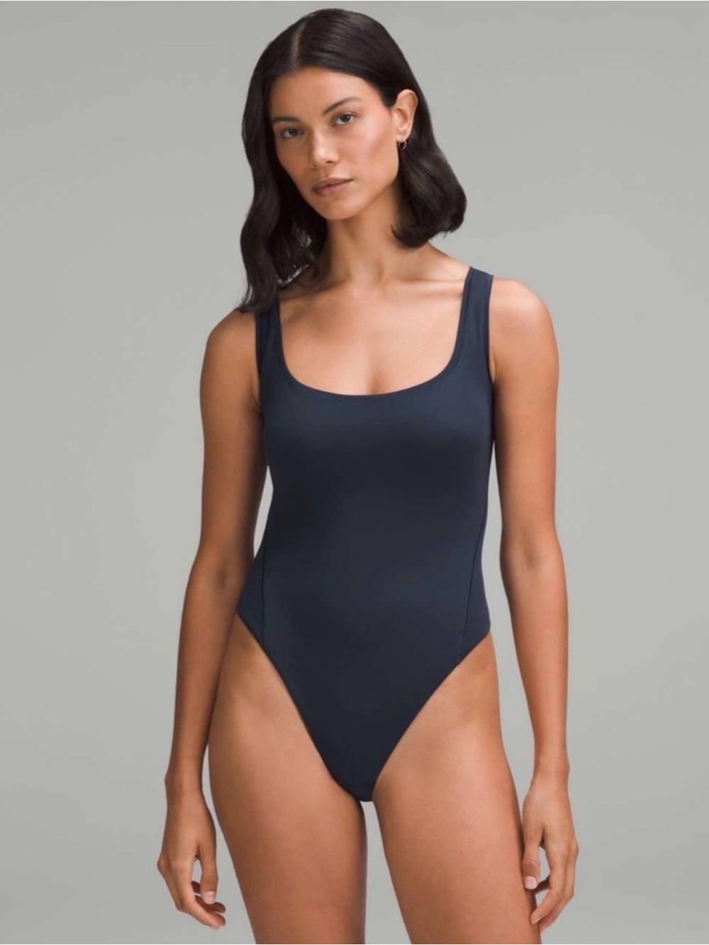 Lululemon Wundermost Women’s Navy Scoop Neck Tank Bodysuit